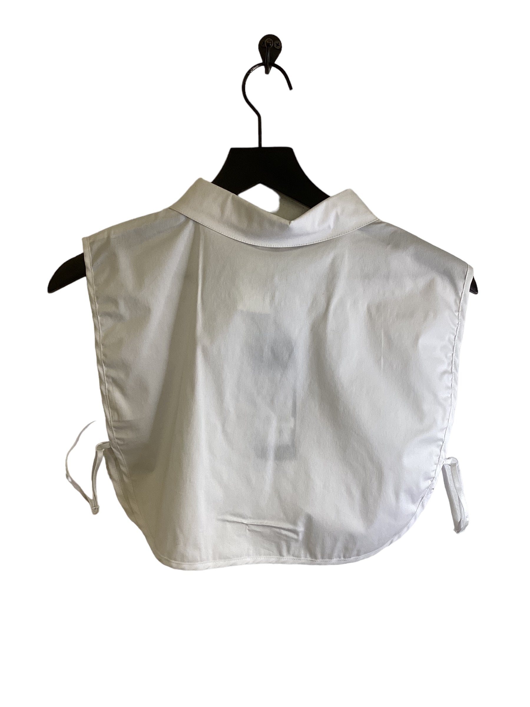 Blouse Sleeveless By Clothes Mentor  Size: M