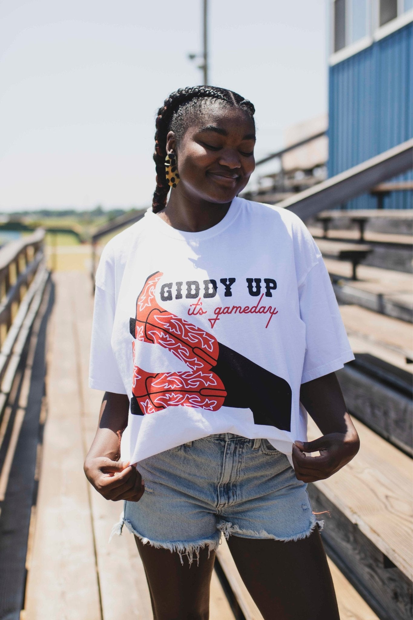 Buddylove: Giddy Up Tee