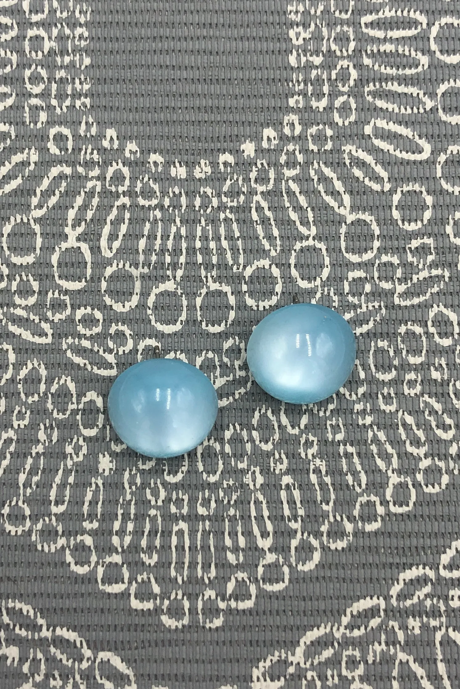 Ice Blue MG Retro Button Stud Earrings - 18mm