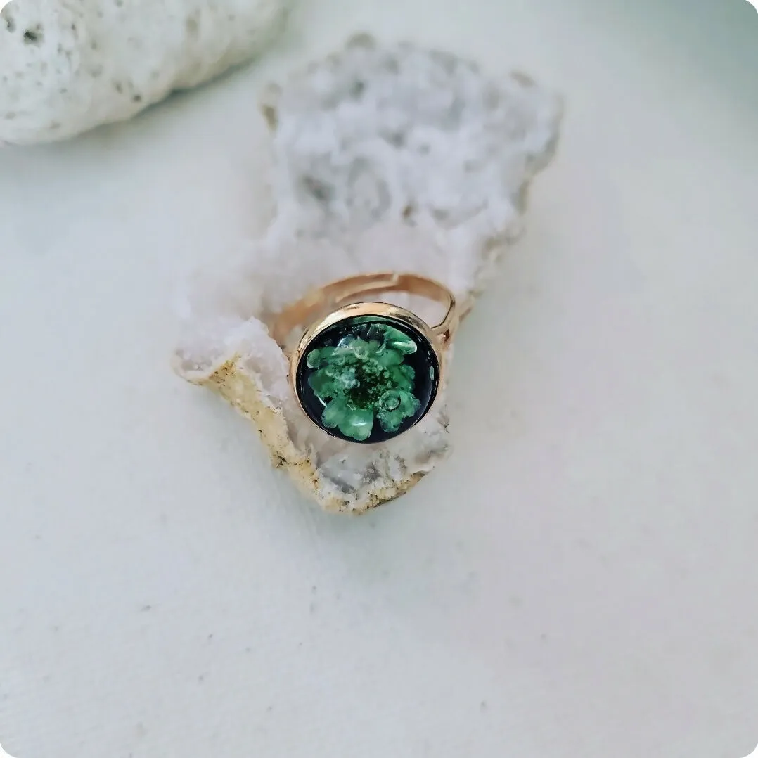 Island Girl Art - Preserved Flower Ring - Peridot