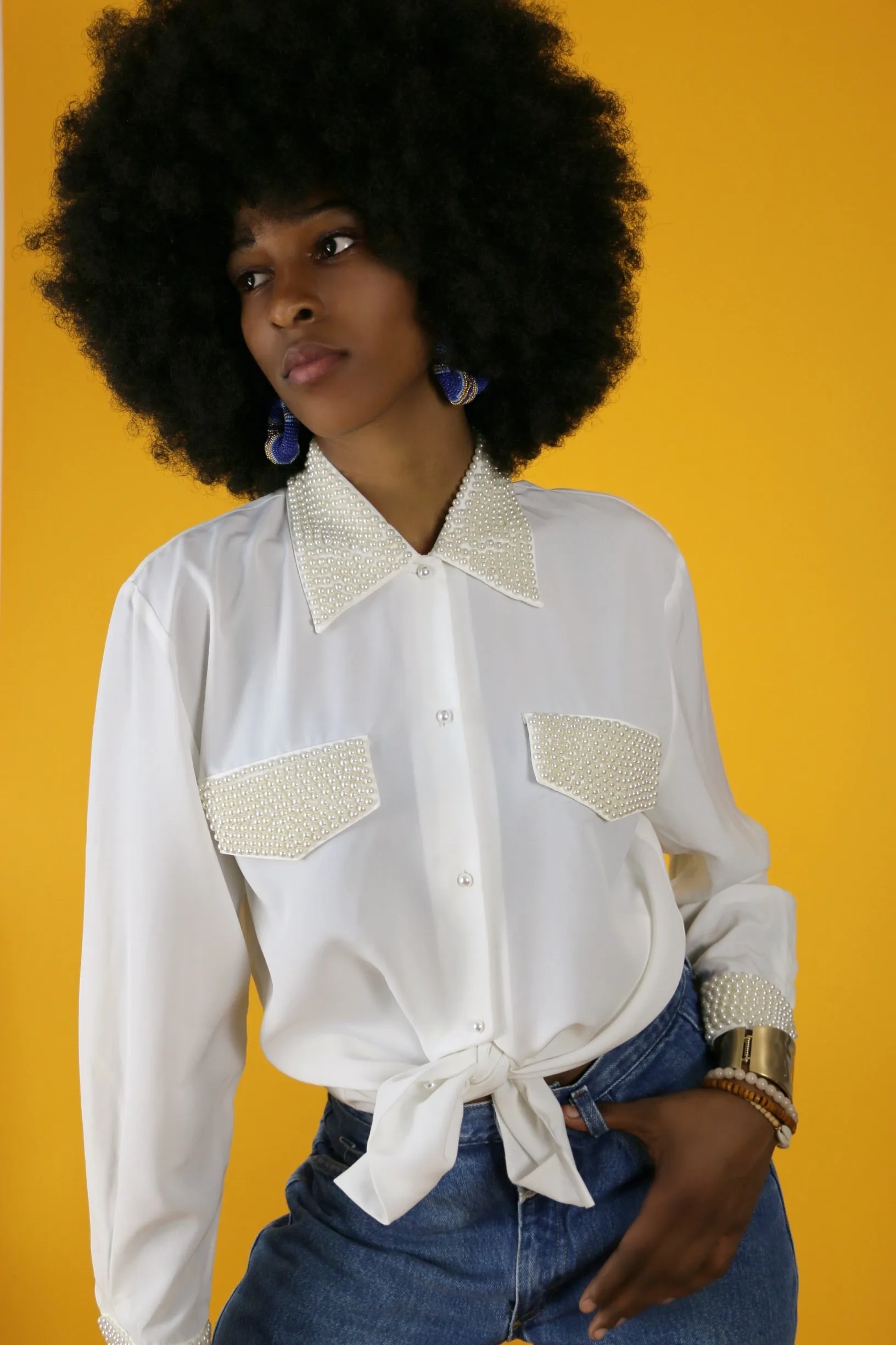 Live: 69 Vintage Pearly Girl Blouse