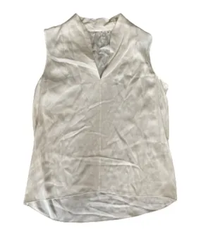 NEW GIRL: Jessica Day's White Elie Tahari Sleeveless Blouse