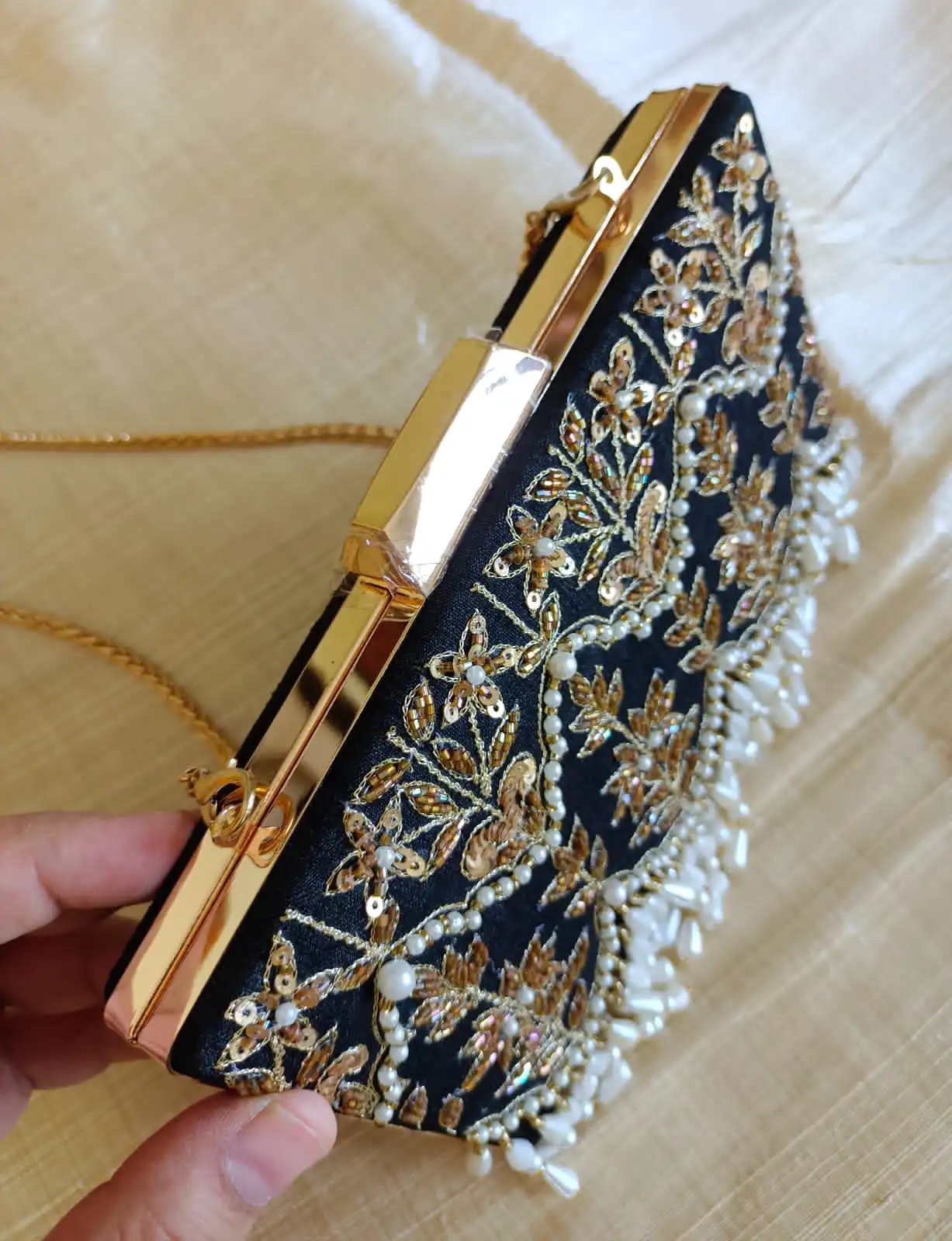 Nisari , Beautiful Bead Hanging Clutch Bag For Women-ARTO001CB